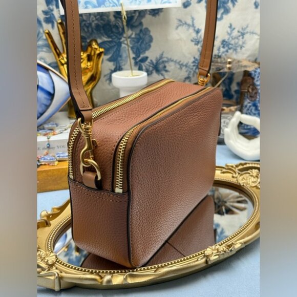 🆕 OROTON 🧿 NWOT Dylan Camera Crossbody Bag, Tan Calfskin Pebble Leather - Picture 9 of 16